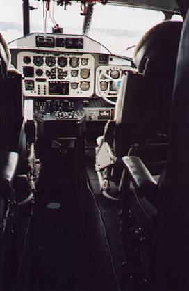 cockpit1.jpg 15.2K